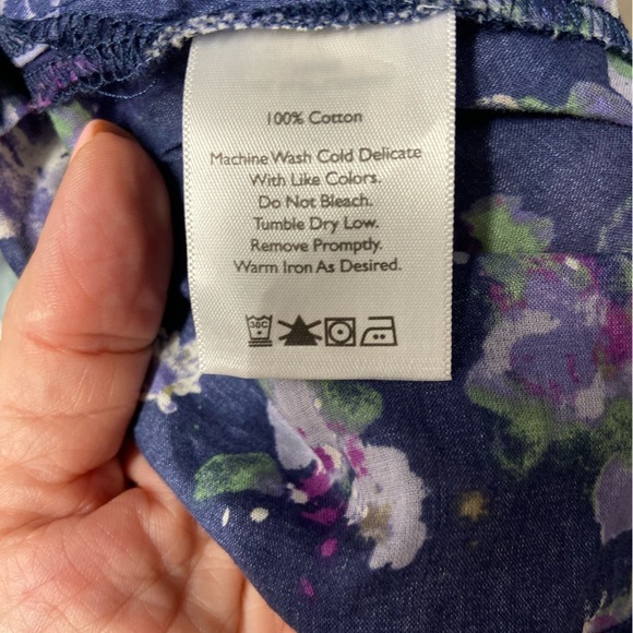 Eddie Bauer Women’s Sleeveless Blouse Size S Navy Floral Cotton Summer Spring - Picture 6 of 10